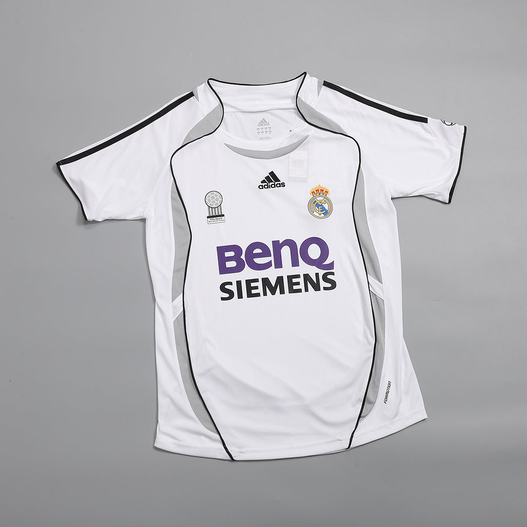 Retro Men's Real Madrid 2006/07 Home Soccer Jersey