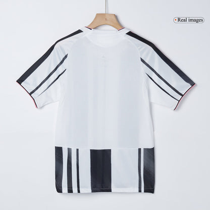 Men's Juventus 2025/26 Player Version Home Soccer Jersey - Slim Fit