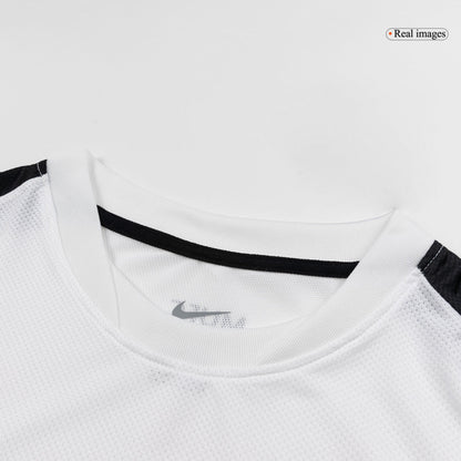 Retro Men's Manchester United 2010/11 Away Soccer Jersey